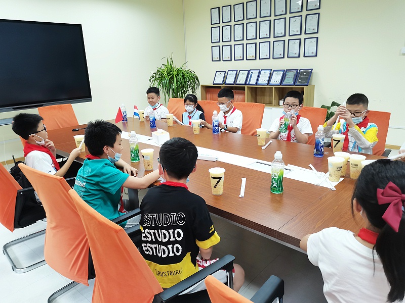 帶城小學紅領巾假日小隊走進依斯倍環保，開展校外實踐學習活動
