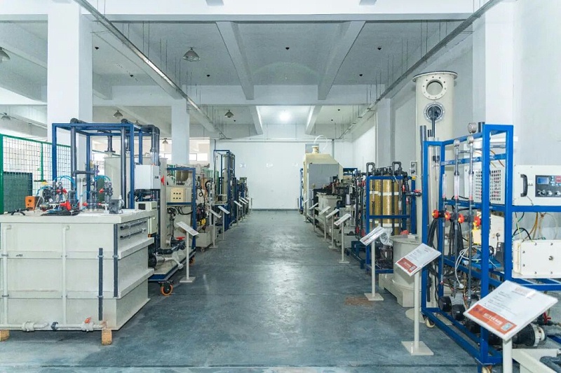 依斯倍受邀出席蘇州市新型工業(yè)化推進會暨“AI+制造”創(chuàng)新發(fā)展大會 (4)